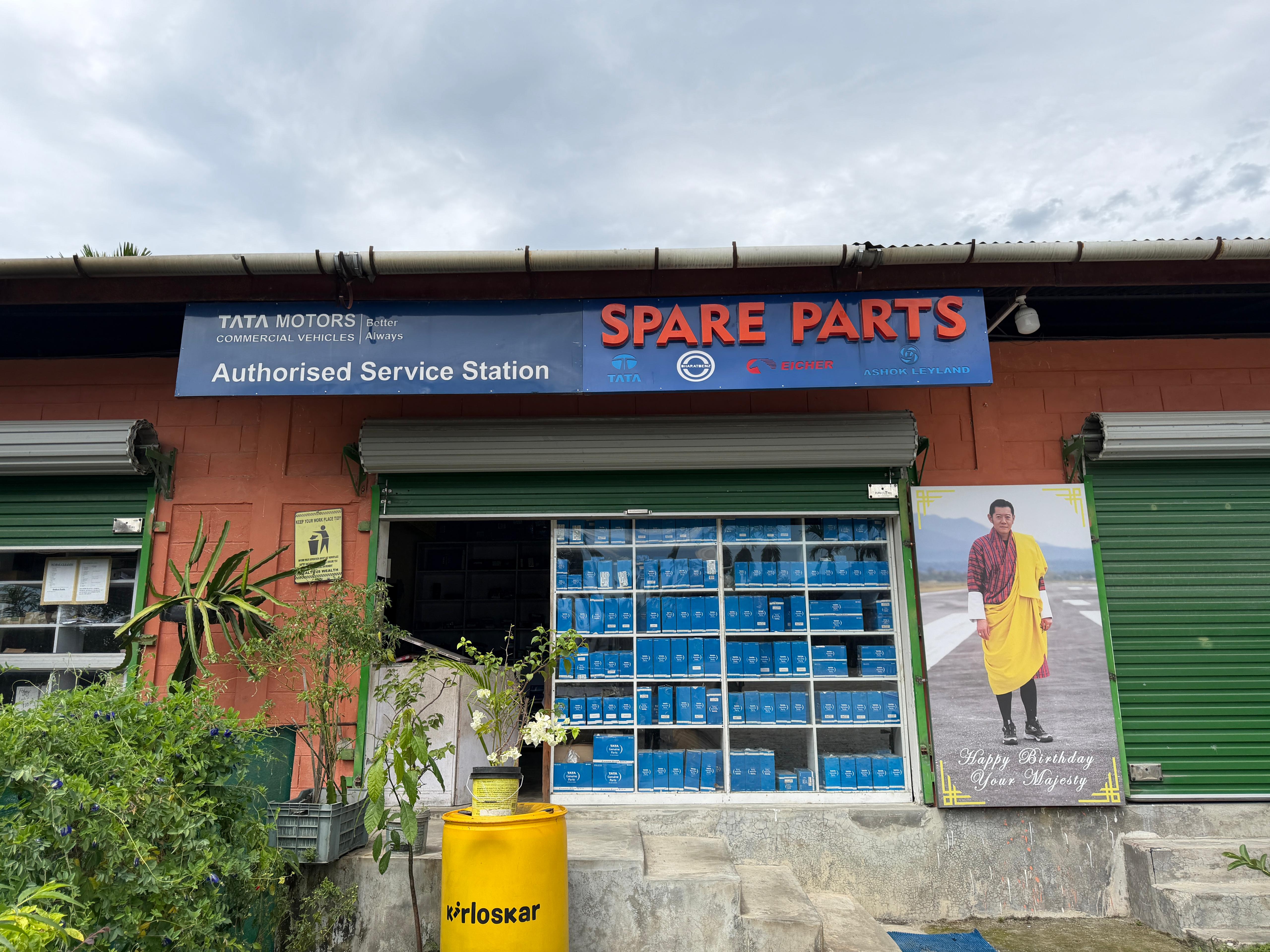 Genuine spare parts at Kar Sam Automobile Workshop